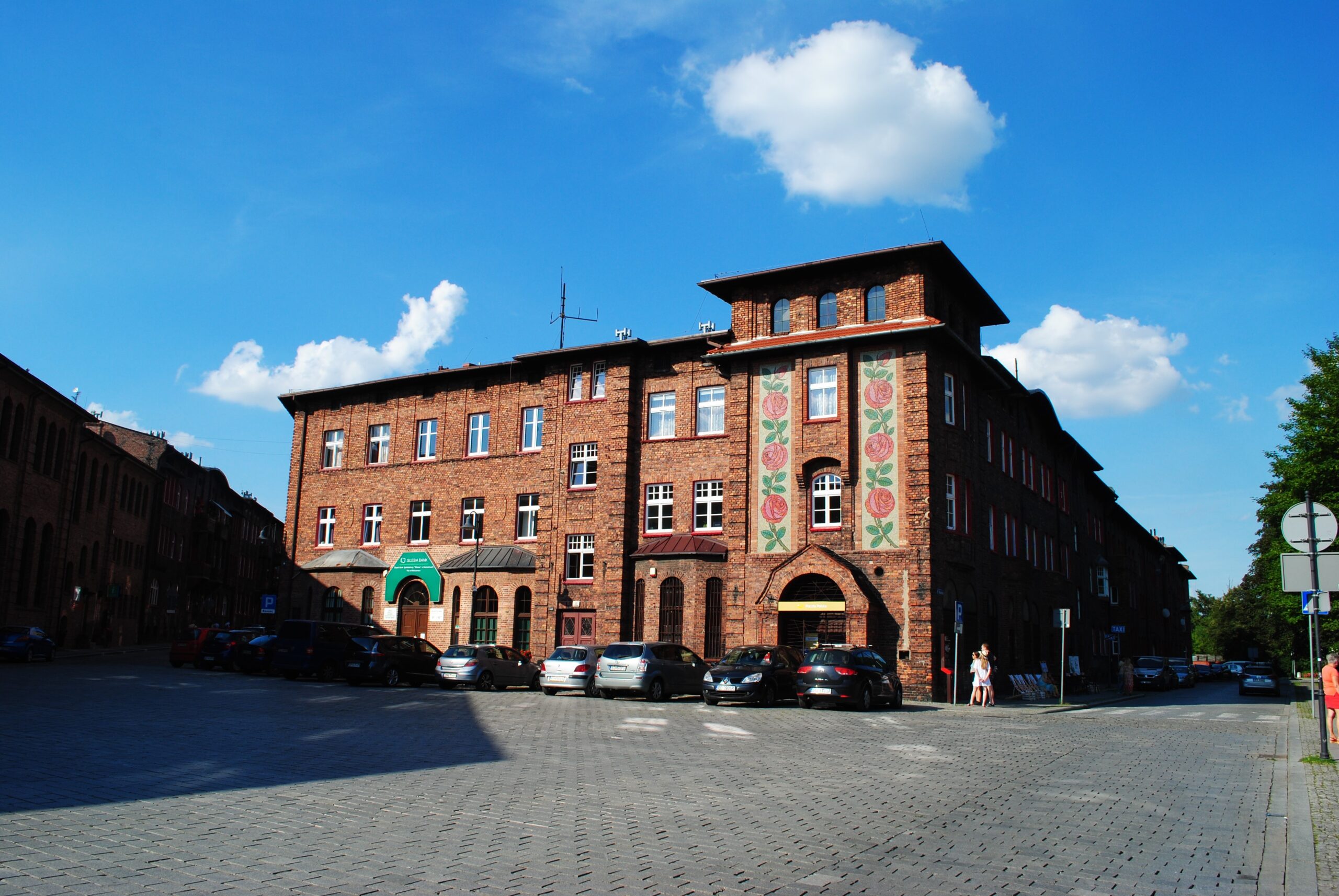 Przestrzenie dekady_Nikiszowiec_Siedziba d. gospody (później także poczty i świetlicy)_autor Marek Mróz